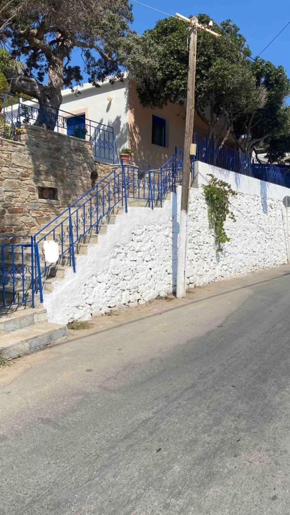 Πέτρινη Αυλή, Αρμενιστης Ικαρια Armenistís Exterior foto